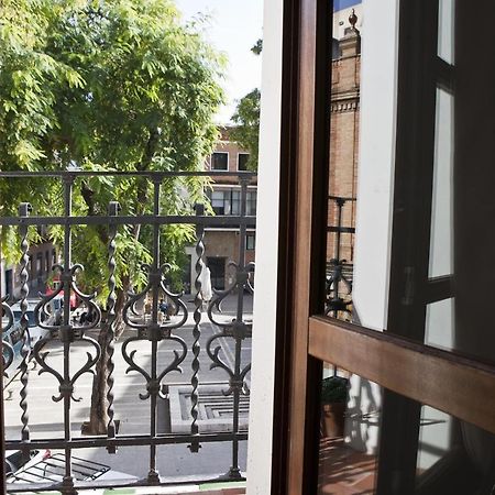 Plaza De Los Curtidores Sevilla Bagian luar foto